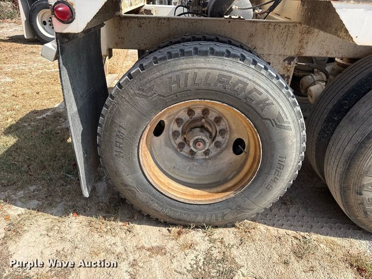 image for item FC4457 2013 Manac 4B24 bottom dump trailer