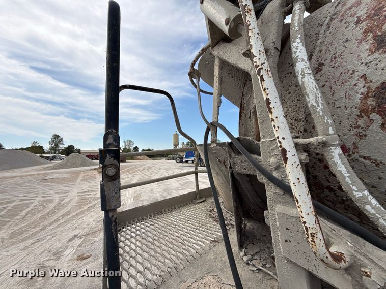 image for item FC4460 2004 Terex Advance  FD4000 ready mix truck