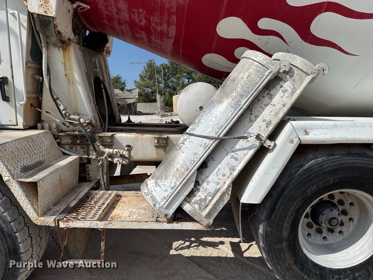 image for item FC4460 2004 Terex Advance  FD4000 ready mix truck