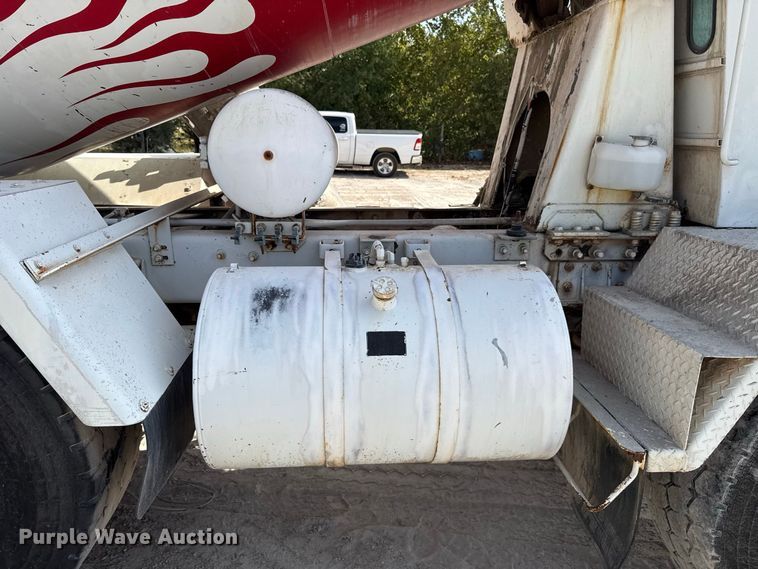 image for item FC4460 2004 Terex Advance  FD4000 ready mix truck