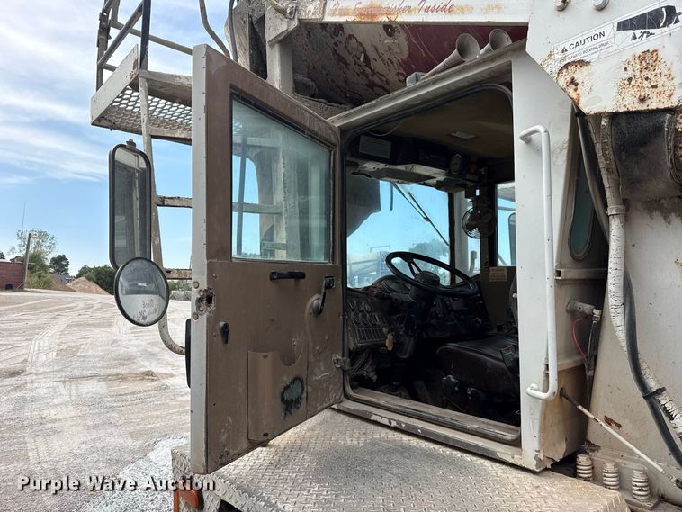 image for item FC4460 2004 Terex Advance  FD4000 ready mix truck