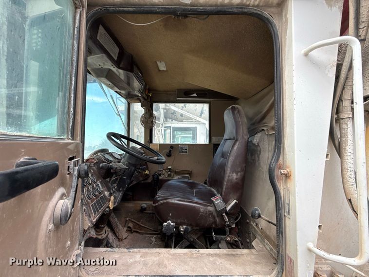 image for item FC4460 2004 Terex Advance  FD4000 ready mix truck