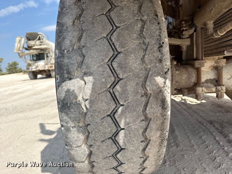 image for item FC4460 2004 Terex Advance  FD4000 ready mix truck