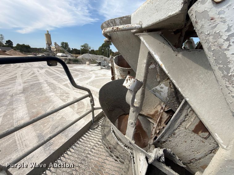 image for item FC4461 2005 Terex FD4000 ready mix truck