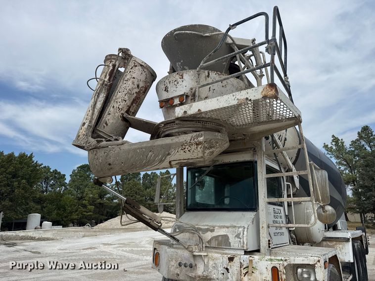 image for item FC4461 2005 Terex FD4000 ready mix truck