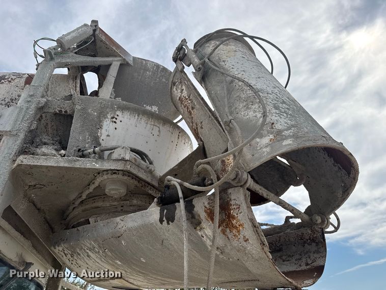 image for item FC4461 2005 Terex FD4000 ready mix truck