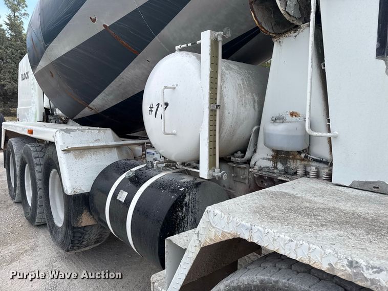 image for item FC4461 2005 Terex FD4000 ready mix truck