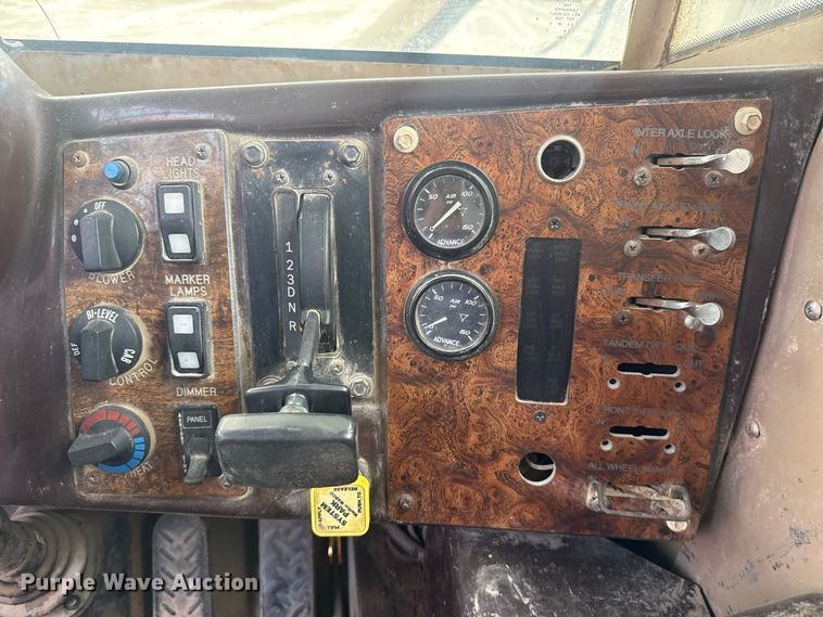 image for item FC4461 2005 Terex FD4000 ready mix truck