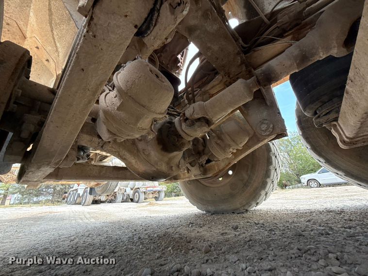 image for item FC4461 2005 Terex FD4000 ready mix truck