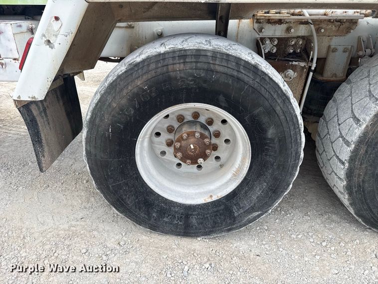 image for item FC4461 2005 Terex FD4000 ready mix truck