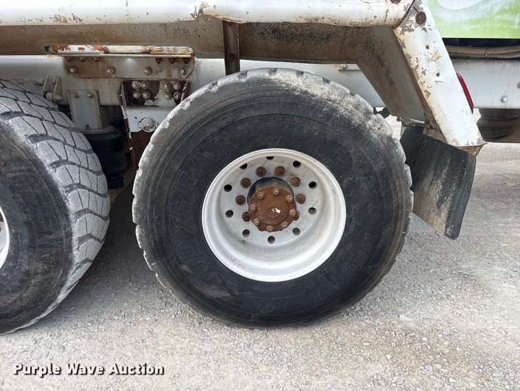 image for item FC4461 2005 Terex FD4000 ready mix truck