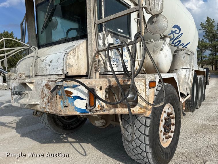 image for item FC4462 2004 Terex Advance Mixer FD4000 ready mix truck