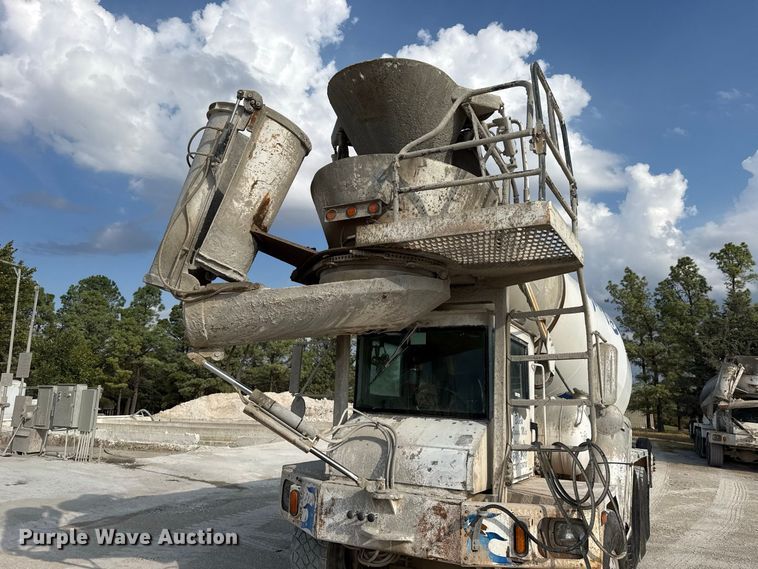 image for item FC4462 2004 Terex Advance Mixer FD4000 ready mix truck