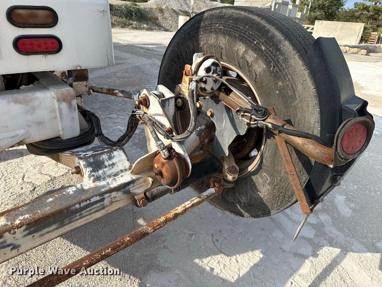 image for item FC4462 2004 Terex Advance Mixer FD4000 ready mix truck
