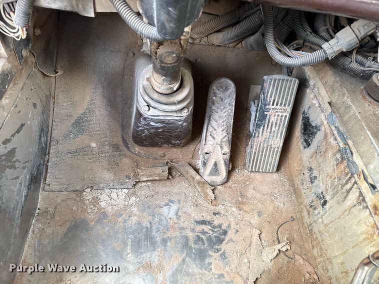 image for item FC4462 2004 Terex Advance Mixer FD4000 ready mix truck