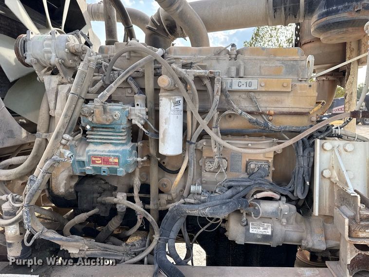 image for item FC4462 2004 Terex Advance Mixer FD4000 ready mix truck