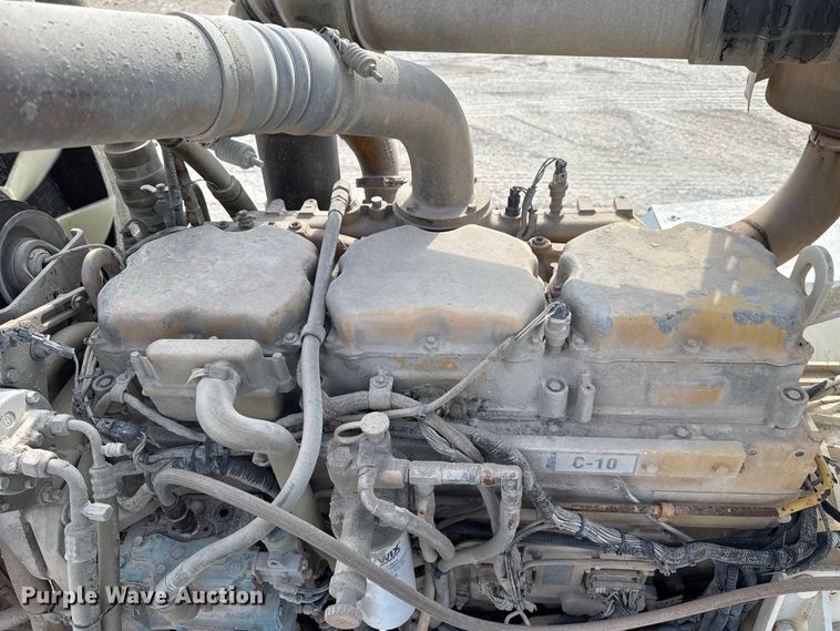 image for item FC4462 2004 Terex Advance Mixer FD4000 ready mix truck