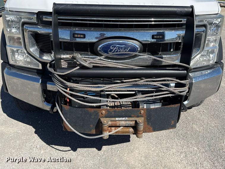 image for item FC4504 2020 Ford F550 bucket truck