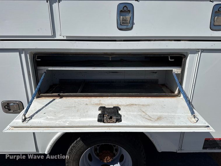 image for item FC4504 2020 Ford F550 bucket truck