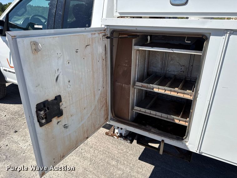 image for item FC4504 2020 Ford F550 bucket truck