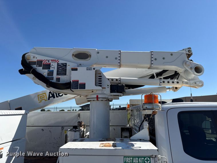 image for item FC4504 2020 Ford F550 bucket truck