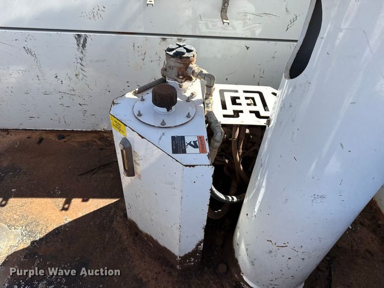 image for item FC4504 2020 Ford F550 bucket truck