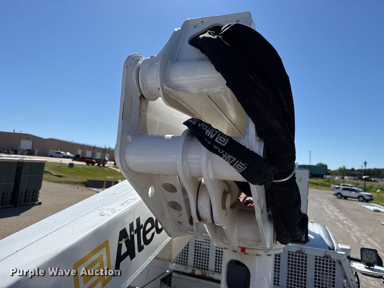 image for item FC4504 2020 Ford F550 bucket truck