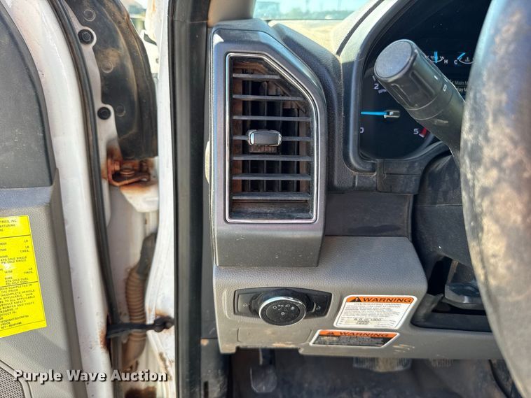 image for item FC4504 2020 Ford F550 bucket truck