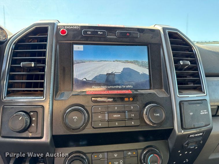 image for item FC4504 2020 Ford F550 bucket truck
