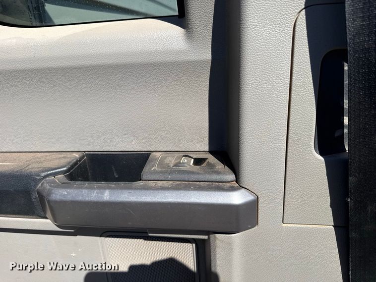 image for item FC4504 2020 Ford F550 bucket truck