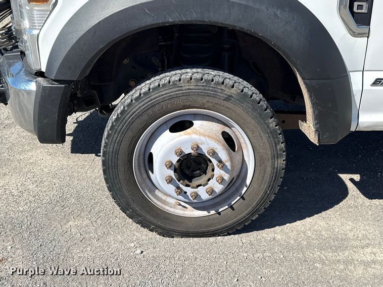 image for item FC4504 2020 Ford F550 bucket truck