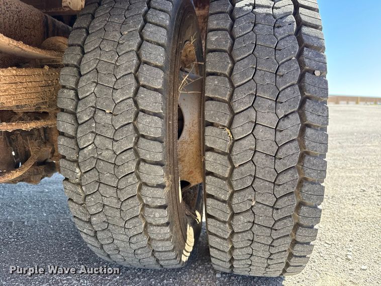 image for item FC4504 2020 Ford F550 bucket truck