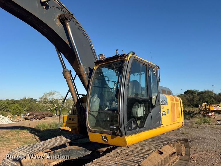 image for item FC4510 2018 John Deere 210G LC excavator