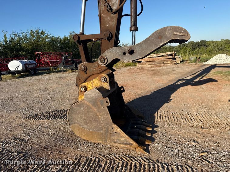 image for item FC4510 2018 John Deere 210G LC excavator