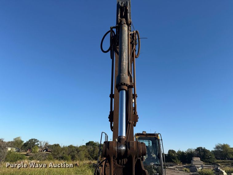 image for item FC4510 2018 John Deere 210G LC excavator