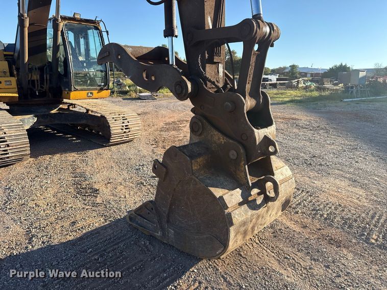 image for item FC4510 2018 John Deere 210G LC excavator
