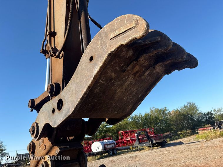 image for item FC4510 2018 John Deere 210G LC excavator