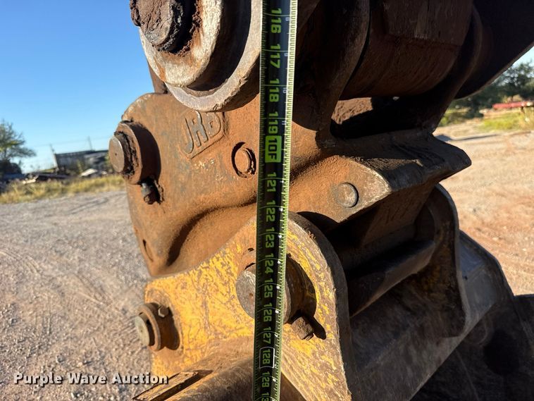 image for item FC4510 2018 John Deere 210G LC excavator