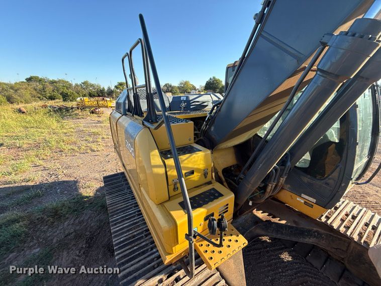 image for item FC4510 2018 John Deere 210G LC excavator