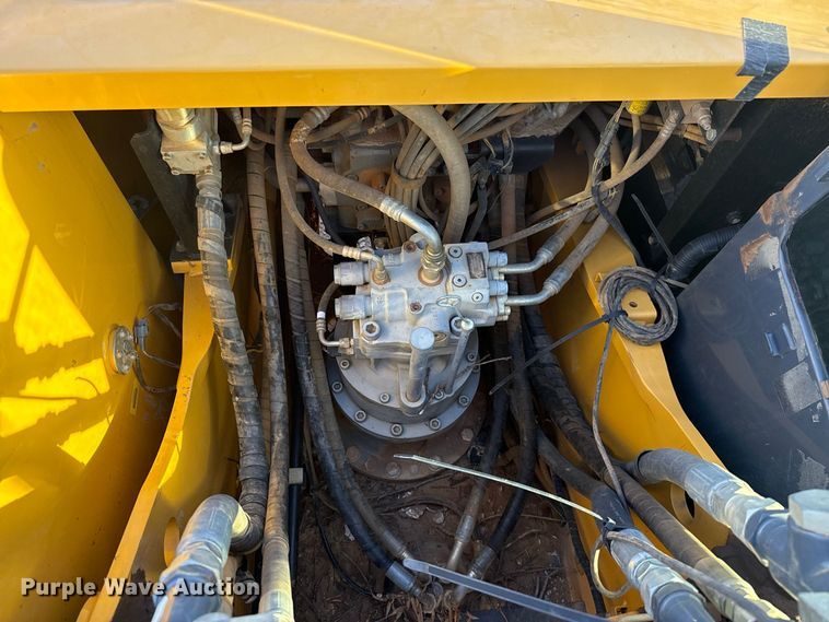 image for item FC4510 2018 John Deere 210G LC excavator