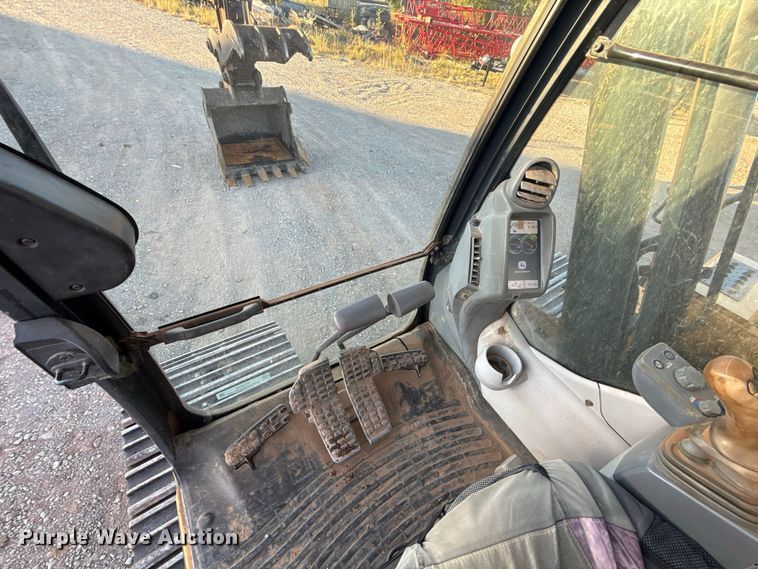 image for item FC4510 2018 John Deere 210G LC excavator