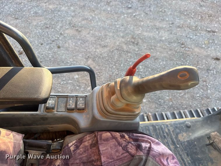 image for item FC4510 2018 John Deere 210G LC excavator