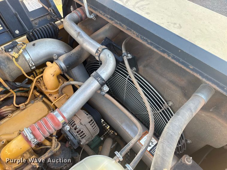 image for item FC4510 2018 John Deere 210G LC excavator