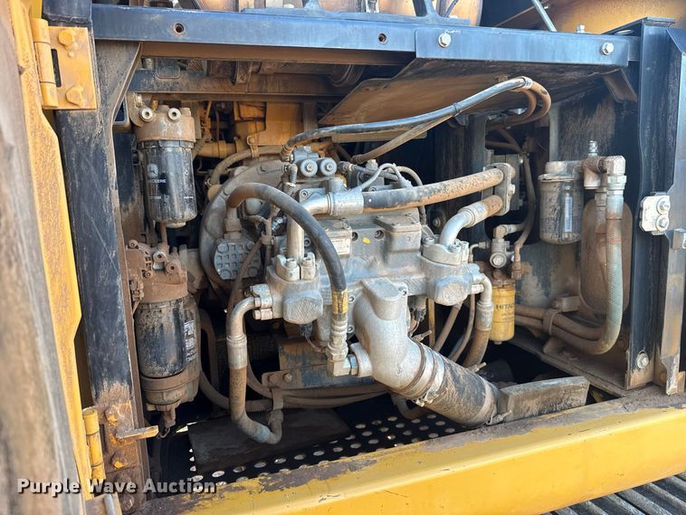image for item FC4510 2018 John Deere 210G LC excavator