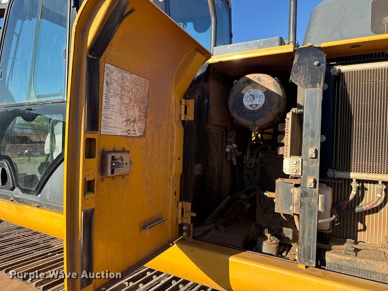 image for item FC4510 2018 John Deere 210G LC excavator