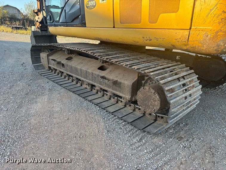 image for item FC4510 2018 John Deere 210G LC excavator