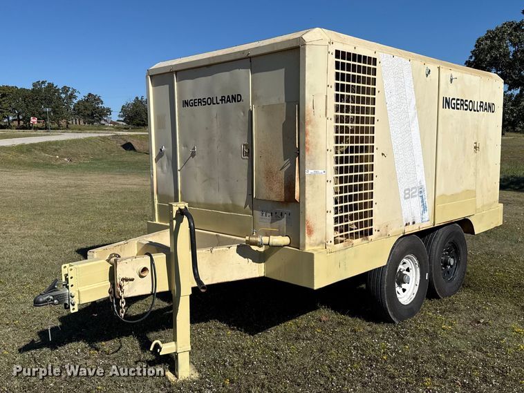 image for item FC4511 Ingersoll Rand 825 air compressor