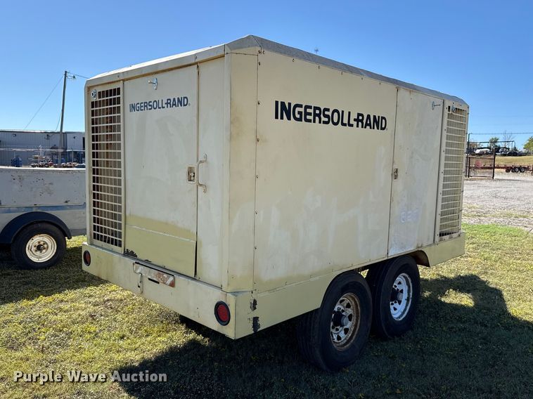 image for item FC4511 Ingersoll Rand 825 air compressor