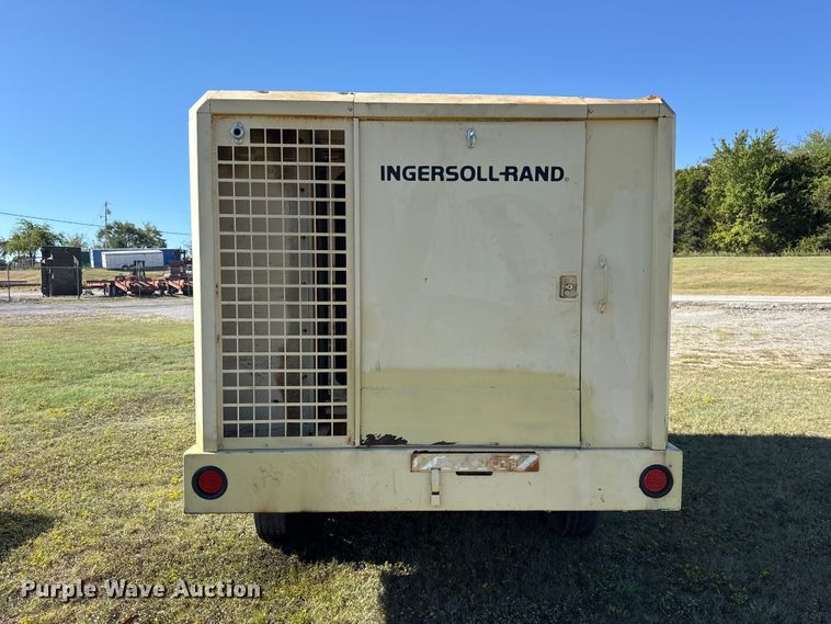 image for item FC4511 Ingersoll Rand 825 air compressor