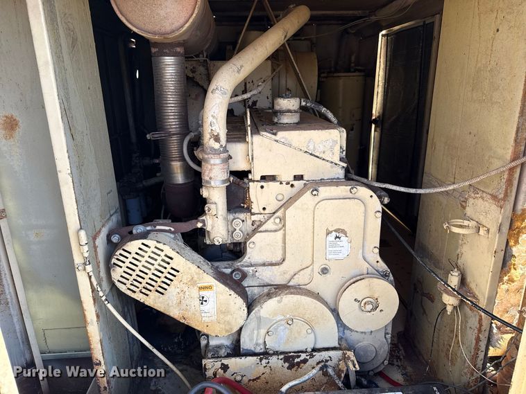 image for item FC4511 Ingersoll Rand 825 air compressor